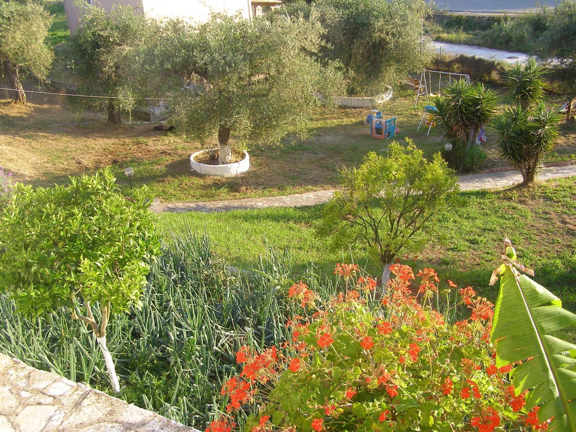 Evridiki Apartments Mesongí Buitenkant foto