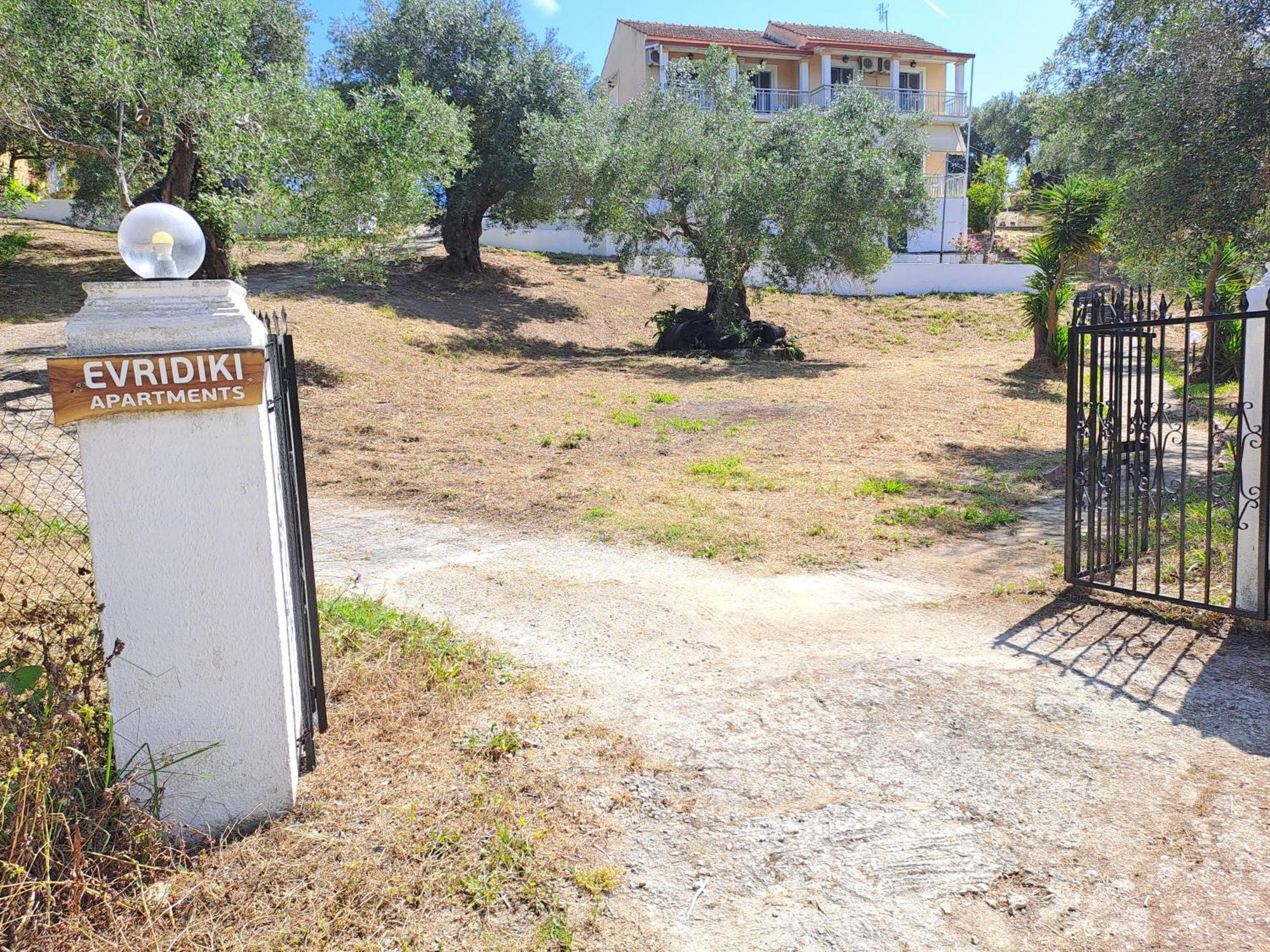 Evridiki Apartments Mesongí Buitenkant foto