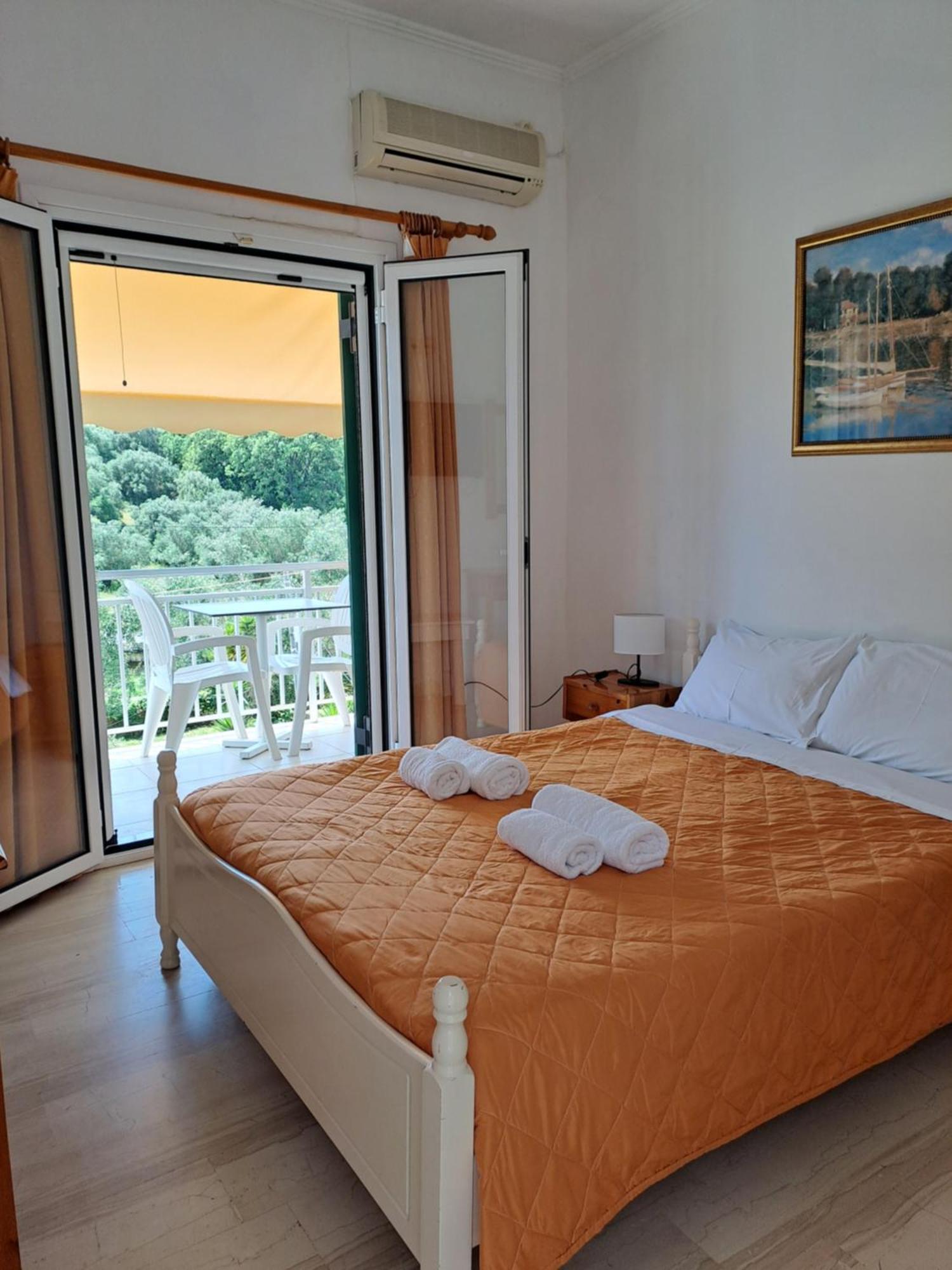 Evridiki Apartments Mesongí Buitenkant foto